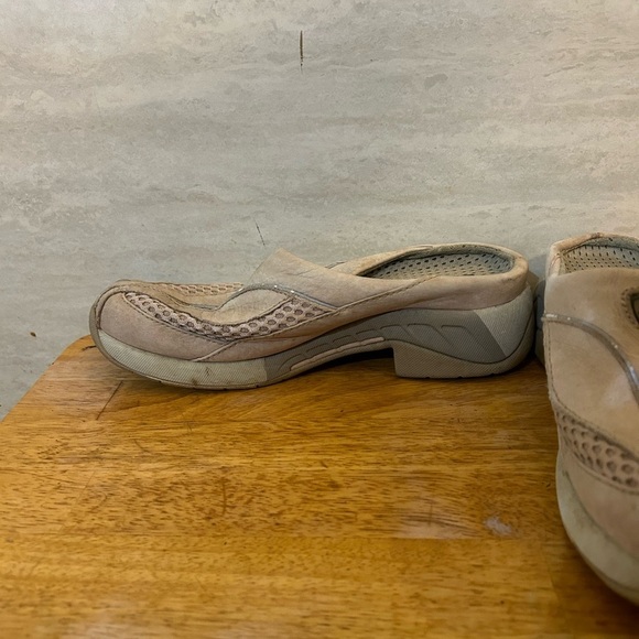 Ariat Leather Suede Slip-On Loafer Mules Cream Women's Size 6.5 Outdoor Western - Picture 5 of 10